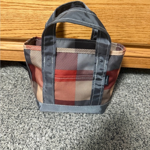 N/A - Picture 6 of 7